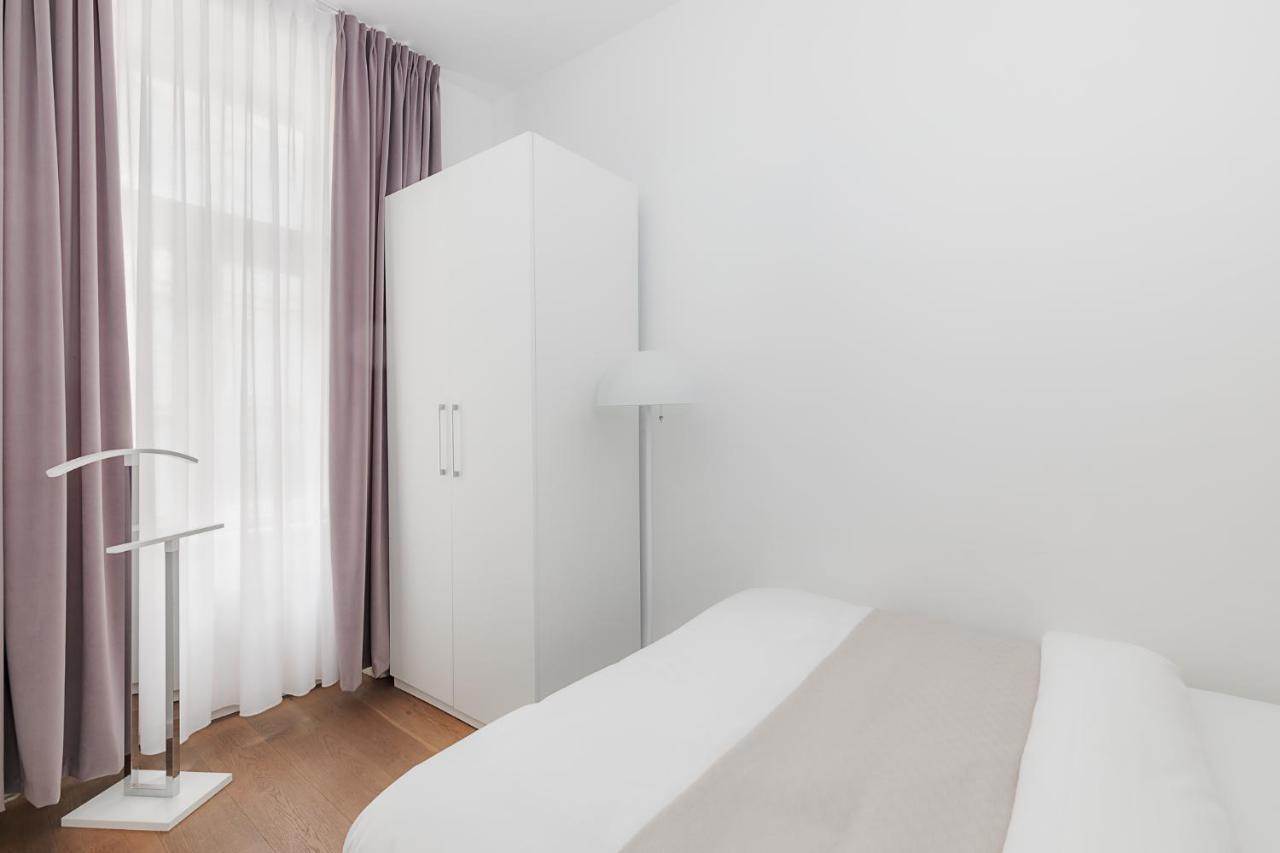 Visionapartments Marc-Aurel-Strasse - Contactless Check-In Вена Экстерьер фото
